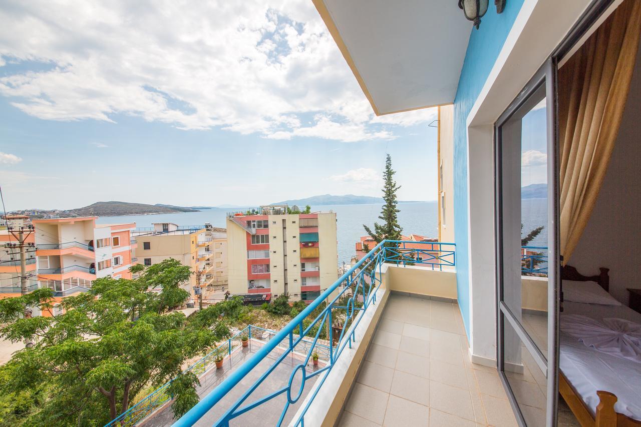 Blue Heaven Hotel Sarandë Esterno foto